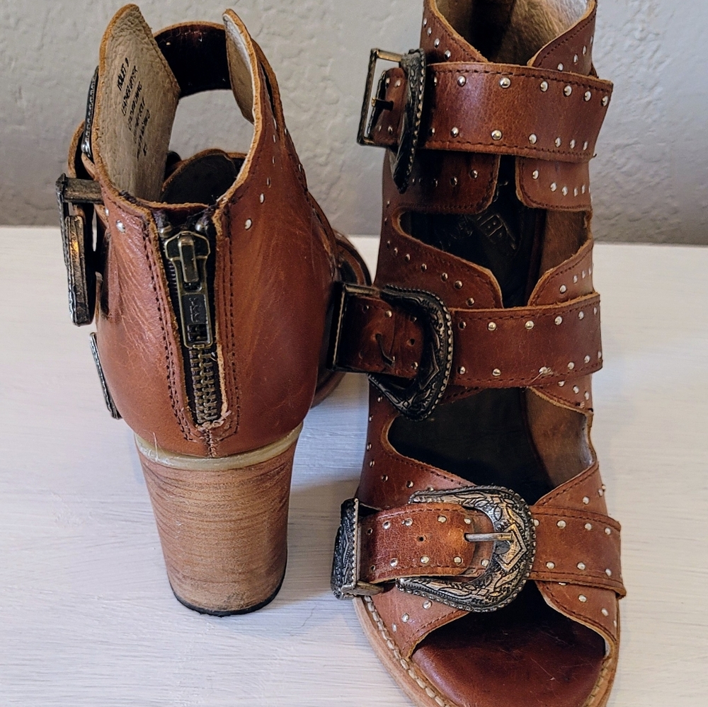 Freebird VIOLET sandals